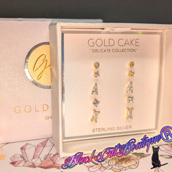Gold Cake Shop Earrings - Picture 6 of 11